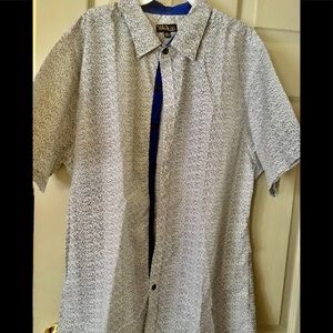NWOT Galaxy slim fit men’s dress shirt. Large